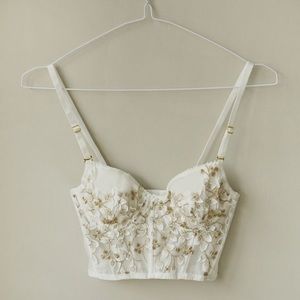 Floral embroidered bustier top in white